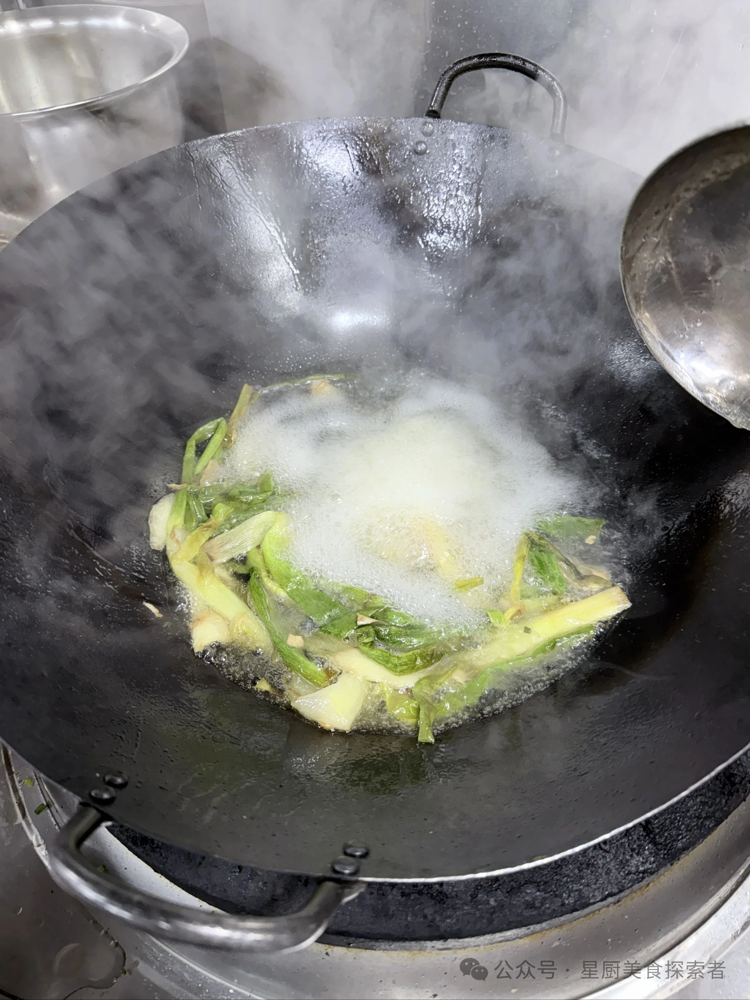 当餐现做山珍腊味风干鸡