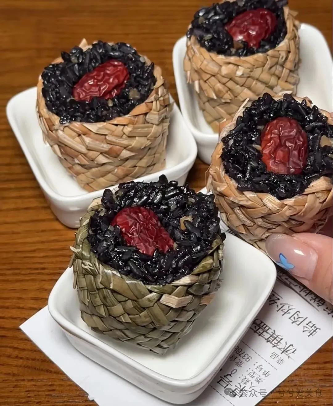 福建人快出来告诉我这个“脆脆无味猪内脏”到底是什么神仙美食!