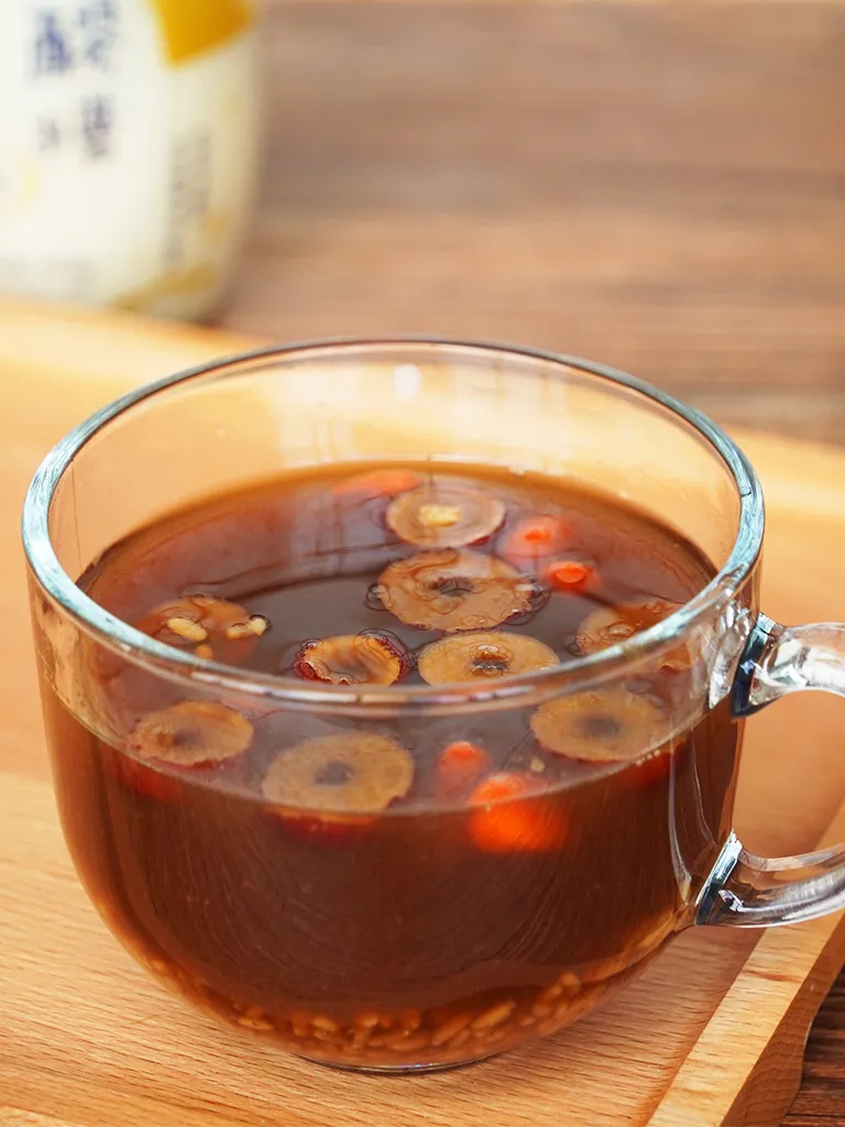 寒冬里吃热乎的醪糟甜米酒,当餐吃完让气血旺起来