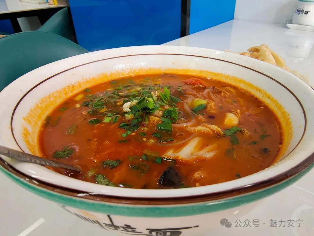 云南安宁八街老顺羊肉&撒拉兰州拉面，鲜到骨子里，馋到上头