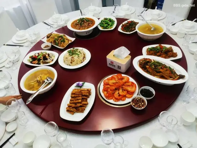 当餐美食私人主厨上门服务，让星级美味在您家厨房诞生