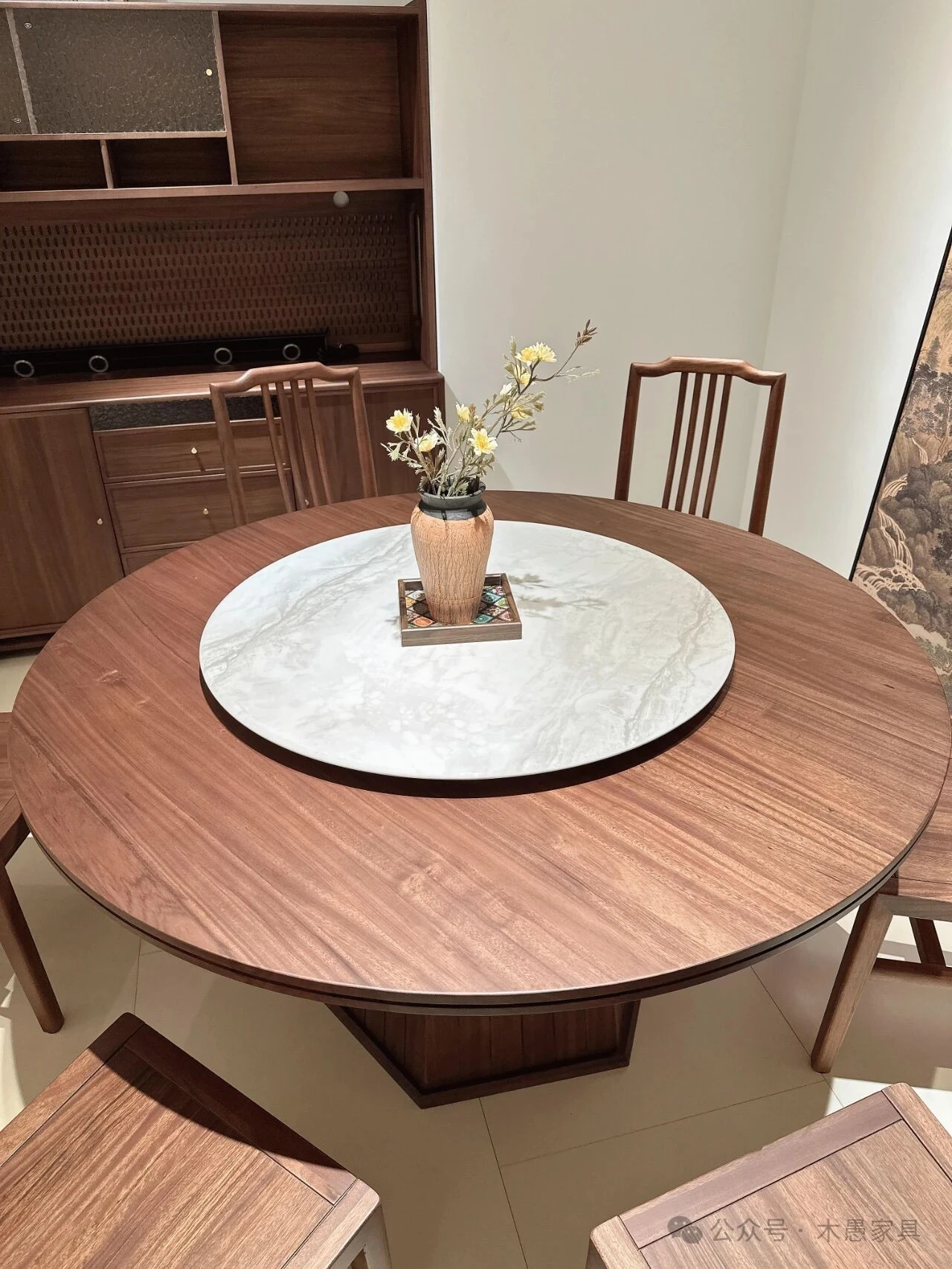 新中式实木餐桌椅融东方美学于日常餐厨