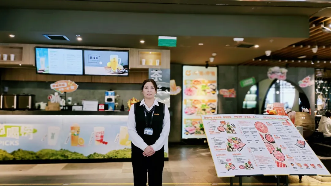 大兴机场餐饮店长李存梅的十二小时