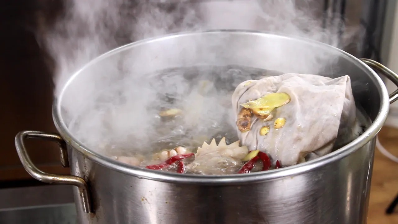 当餐实力打造实体店砂锅技术配方