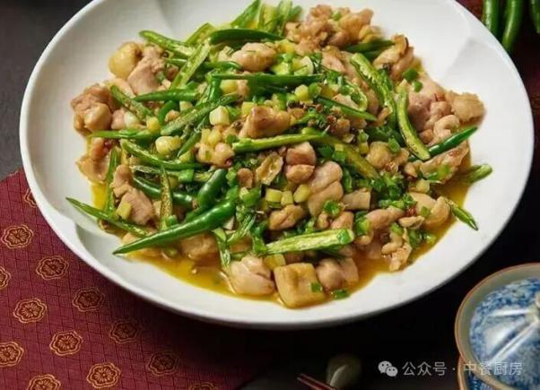 当餐酒楼招牌菜,现烹锁鲜