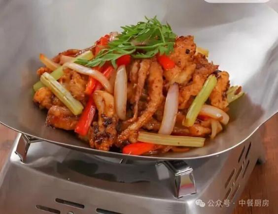 适合做餐饮生意的八字