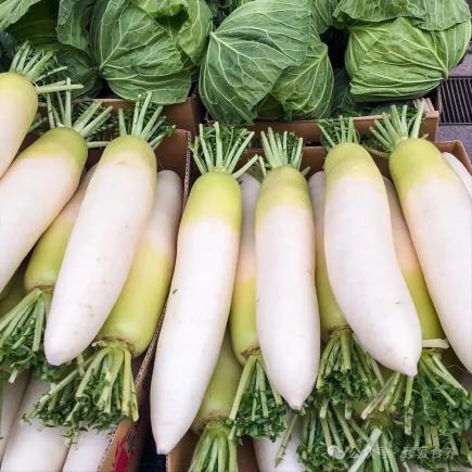 大雪节气将至,大雪必吃的4种美食,鲜香美味,寓意阖家团圆,幸福进家门