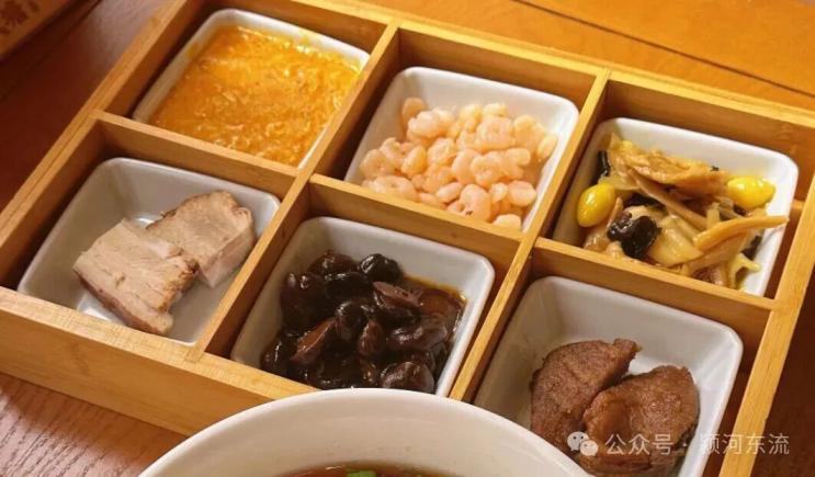 当餐美食苏式汤面的浇头