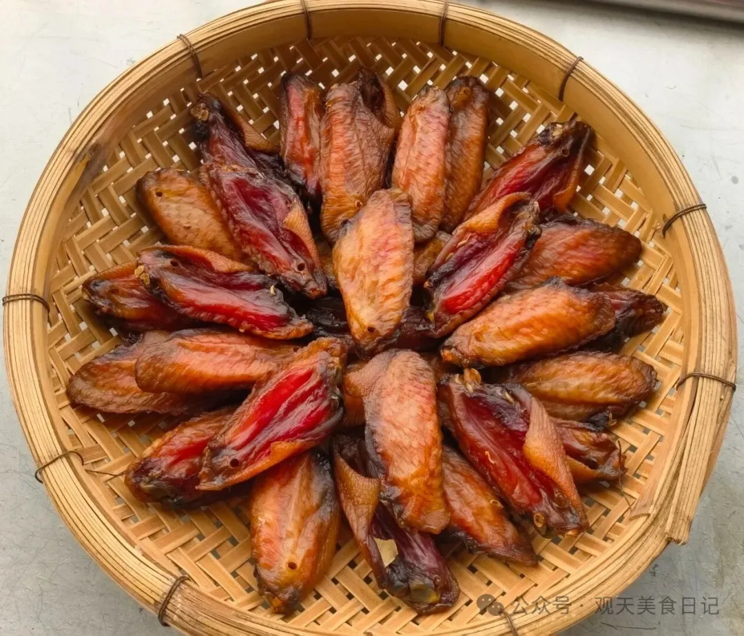 腌腊味鸡翅，风味小吃，一翅风干，口齿留香