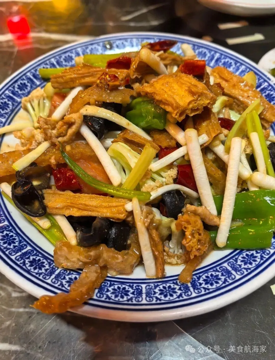 多种食材一块炒一炒，炒出满屋香！