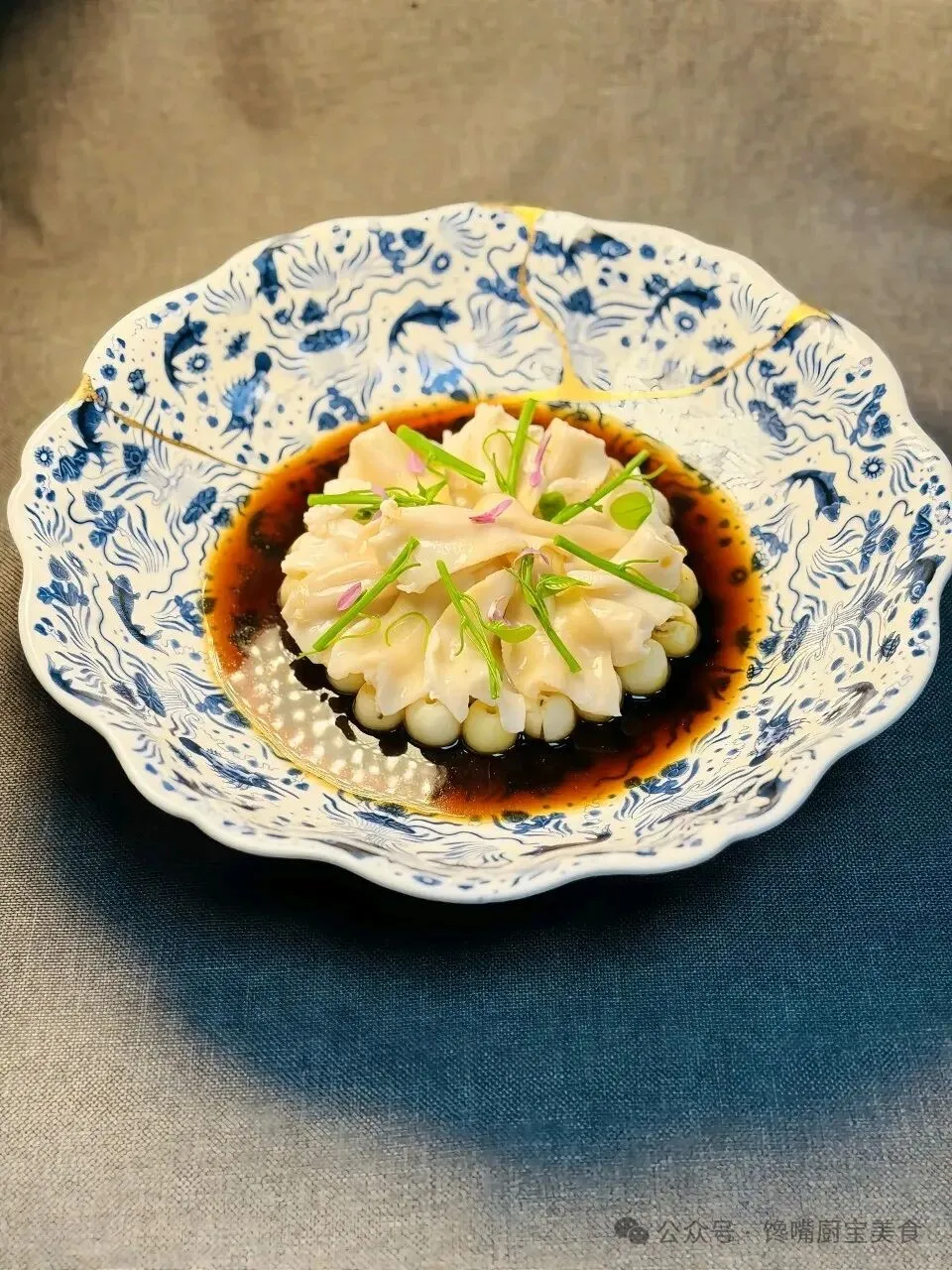 实拍高端冷菜摆盘封神现场!餐饮人必学的摆盘技巧,解决90%颜值痛点