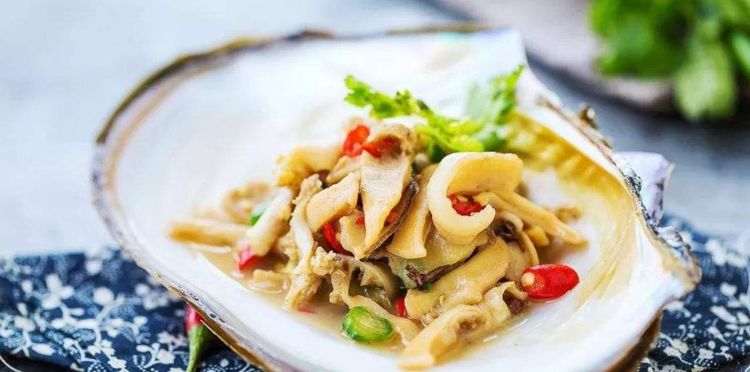 盱眙河蚌烧腊肉，鲜掉眉梢的家常硬菜