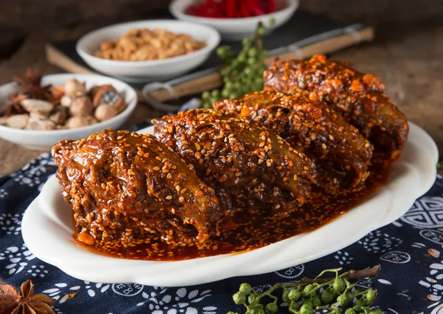 天府珍水育珍馐!都江堰餐饮新动态:钟鸭子再揽殊荣,尤兔头进驻成都高端商圈!