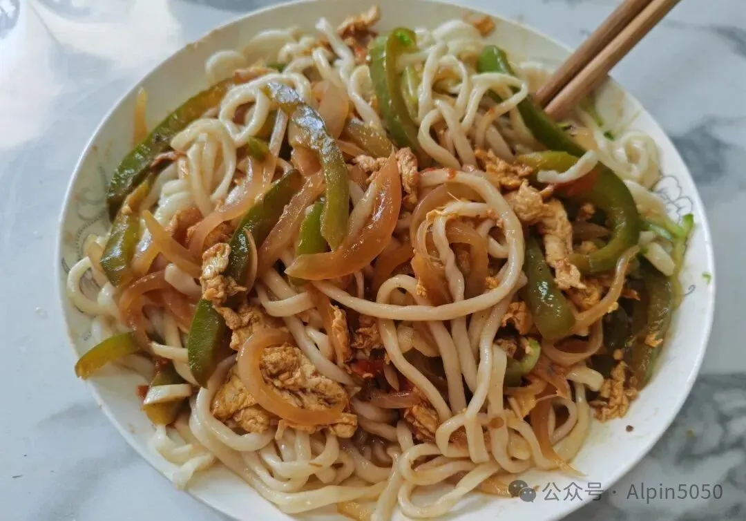 超好吃的打卤面,食材常见,做法也不难!