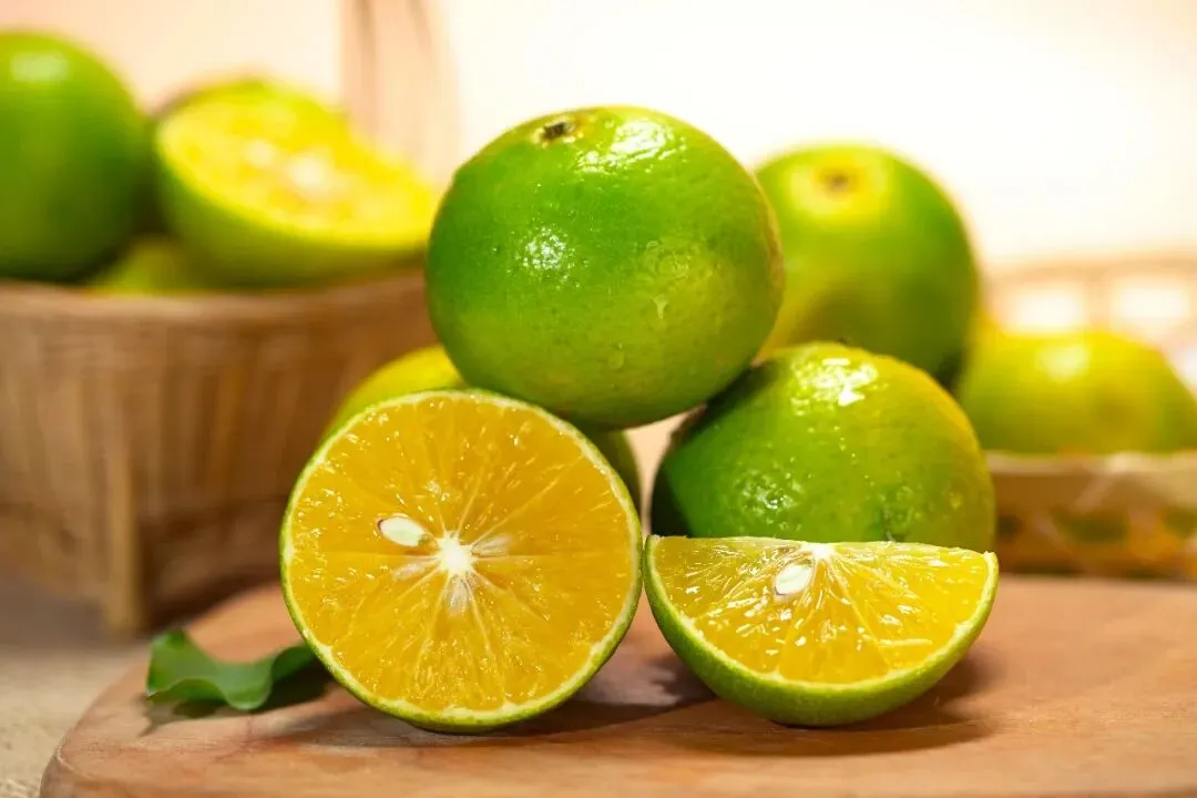 广西武鸣皇帝柑兼具橙子的脆甜清香和橘子的细嫩多汁