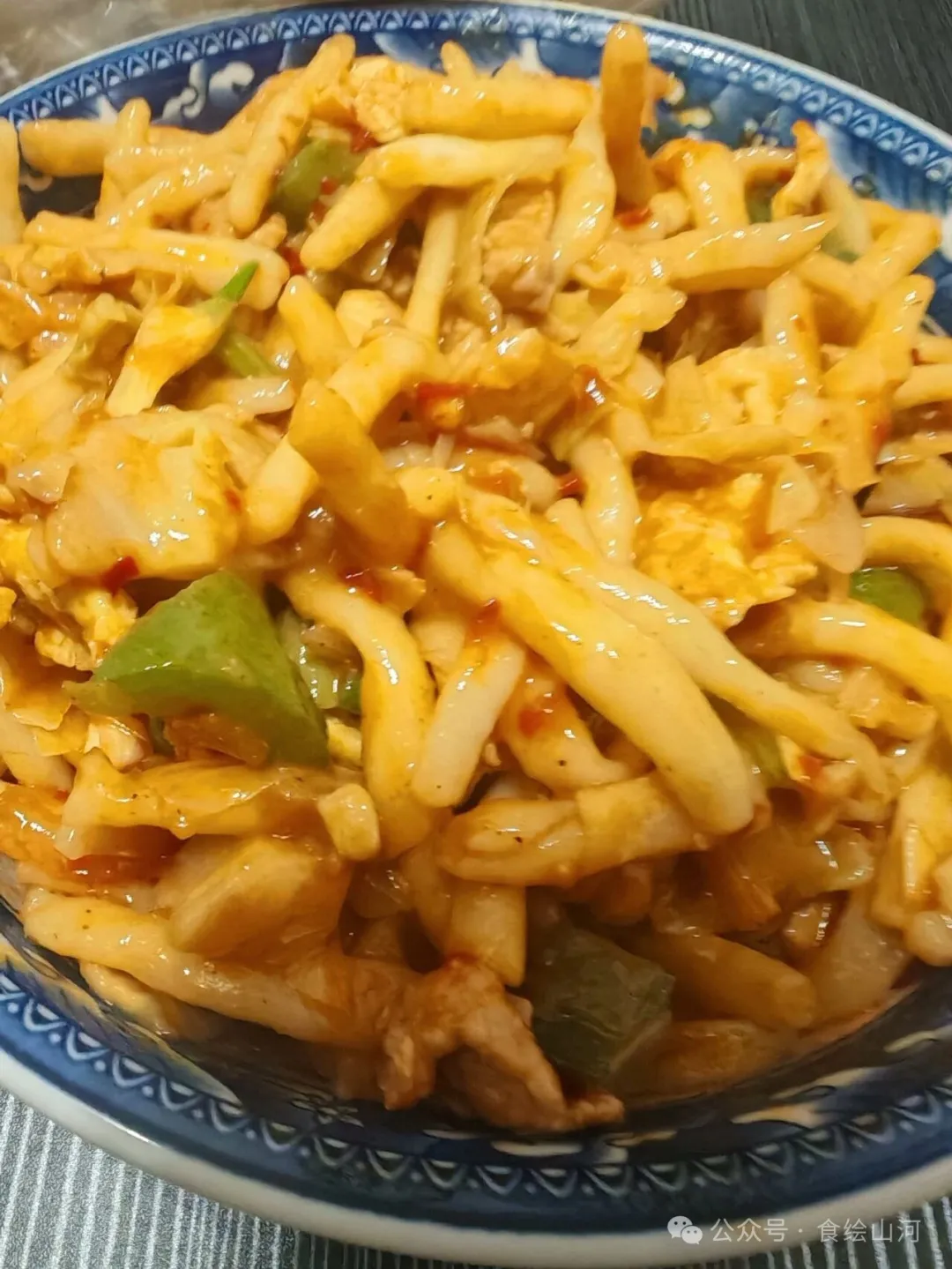 家乡的特色美食节节炒面