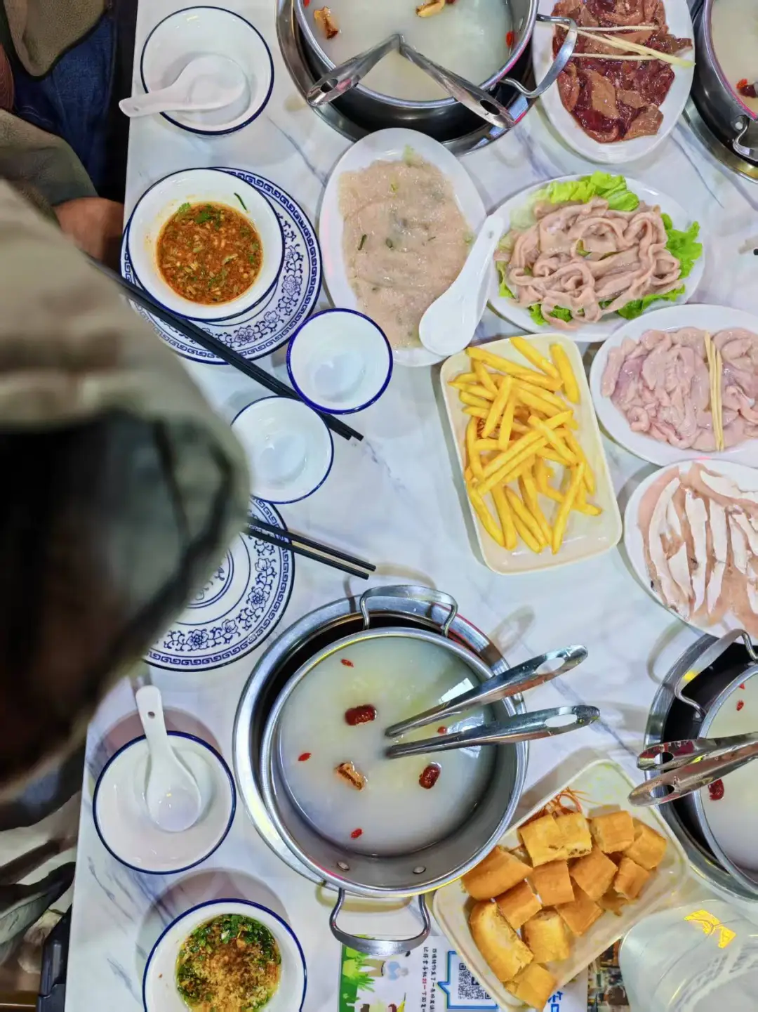 餐饮寒冬,邓四姨茶餐厅却旺如初夏