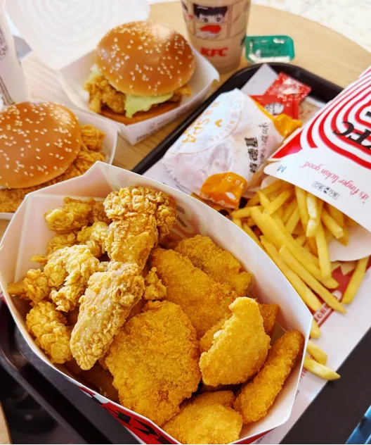 肯德基再涨价，餐饮集体告别“9块9时代”