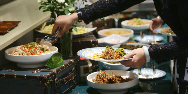 餐饮行业回归本质，关注食材溯源和当餐现做