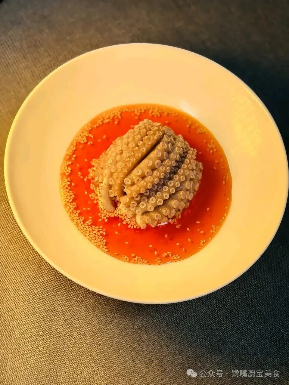 实拍高端冷菜摆盘封神现场!餐饮人必学的摆盘技巧,解决90%颜值痛点