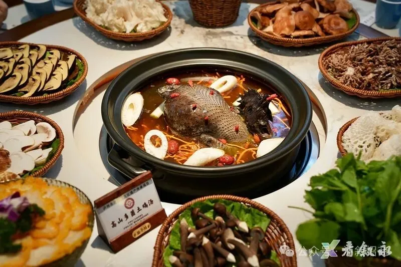 叙永非遗美食菌子鸡 自然馈赠的传承之味