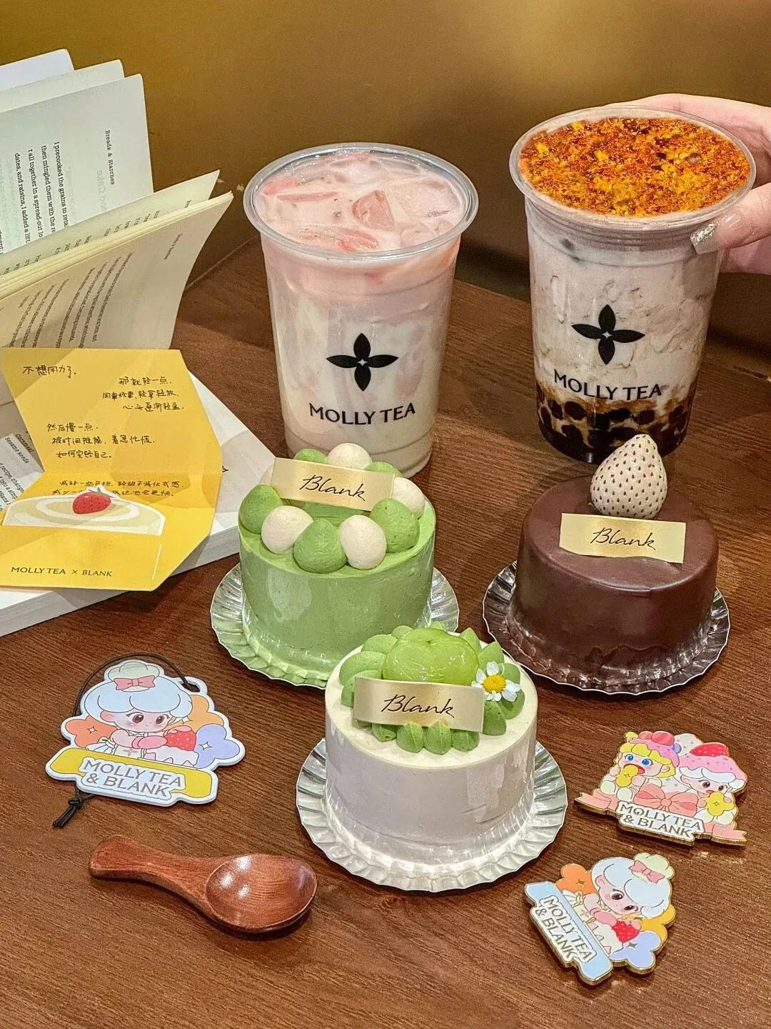 餐饮食材简报：茉莉奶白跨界卖蛋糕；素食自助连锁品牌素满香宣布完成A轮融资