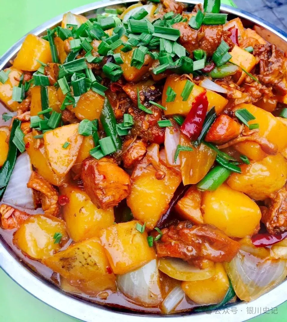 银川永居园的大盘鸡真好吃