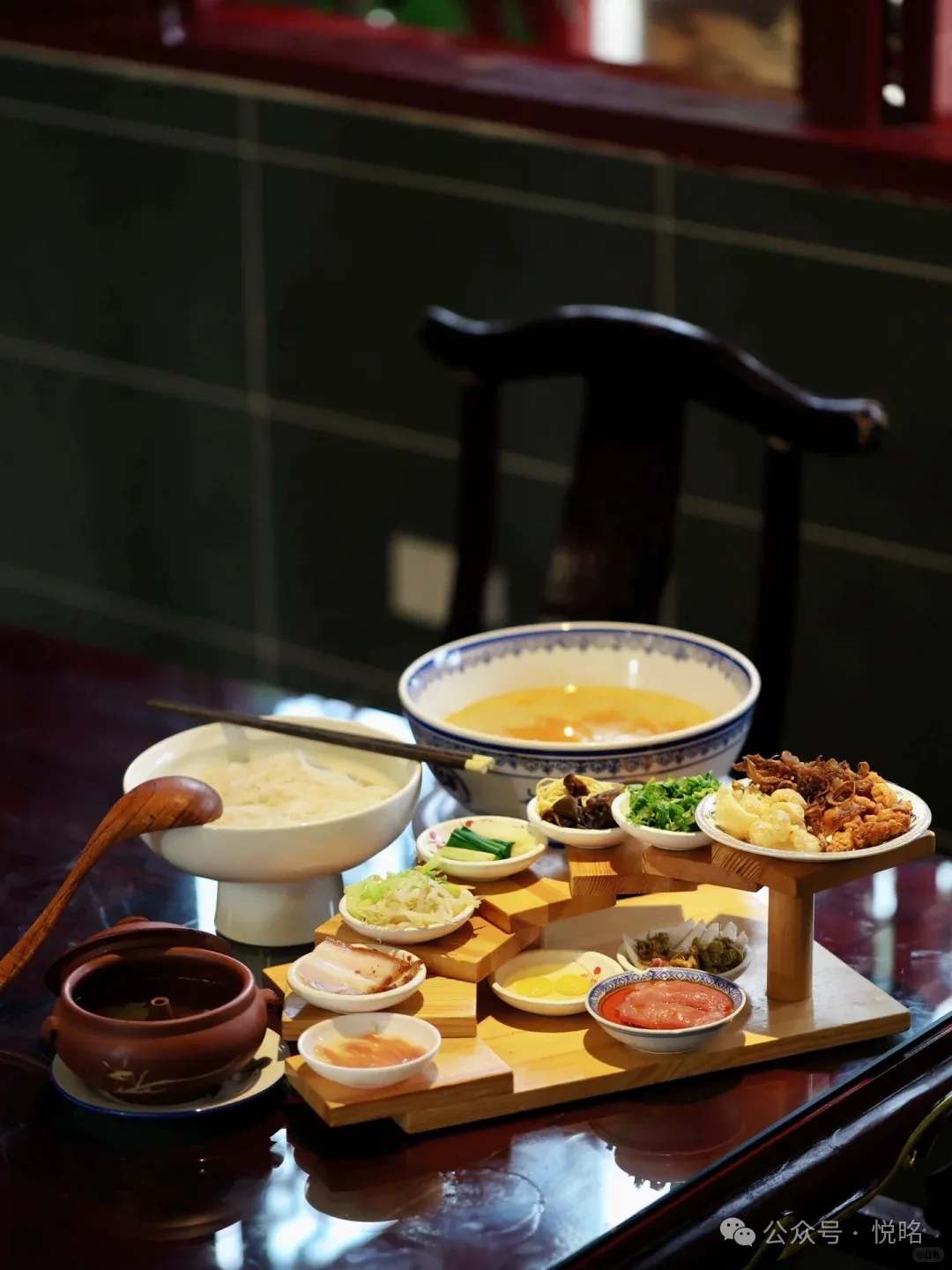 文山特色酒楼美食攻略