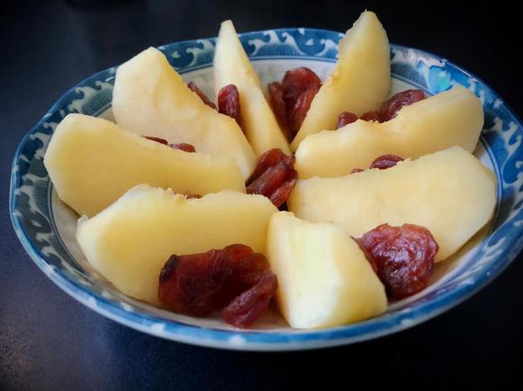 立冬后就吃这碗蒸苹果！加两味食材，润肺化痰养脾胃，暖到心坎里