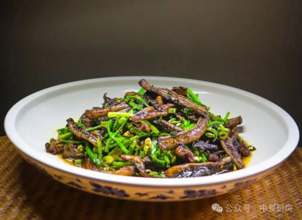 当餐酒楼精品菜，鲜醇地道，越吃越香