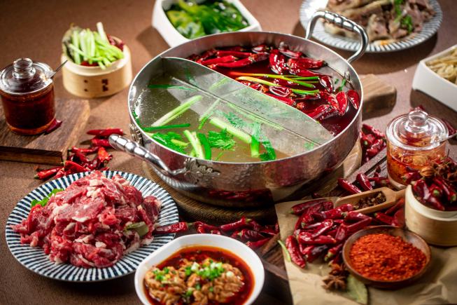 一心堂和大参林杀进餐饮行业