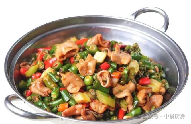 当餐酒楼特色风味菜，匠心入味，香飘满堂