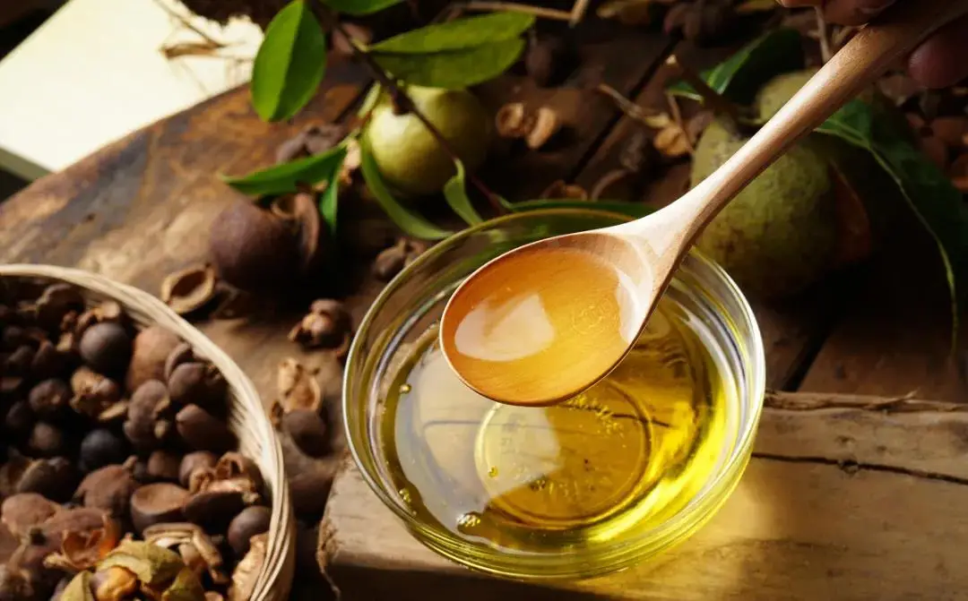 雾崖峰山茶油，香伴您的每一顿团圆家宴