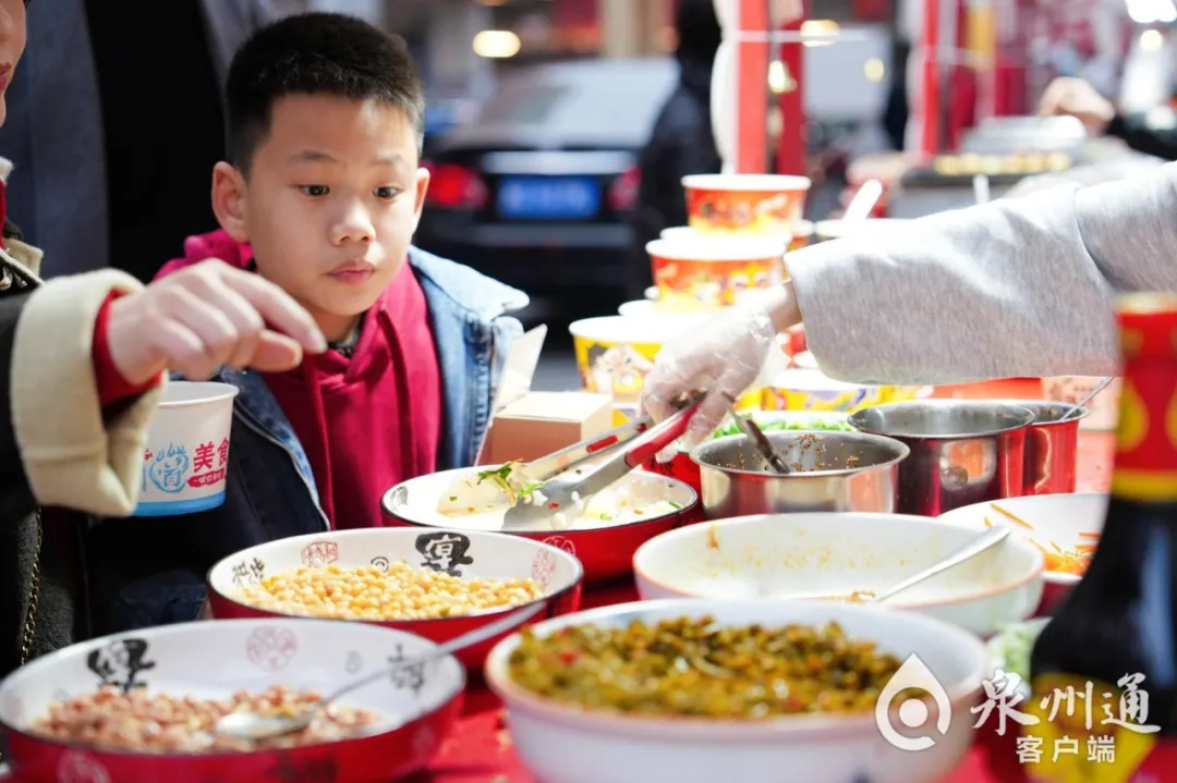 美食赋能促消费 泉州春节餐饮消费比增22.8%
