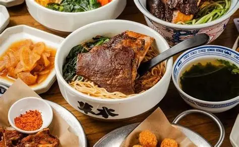 2026餐饮破局指南复盘2025闭店潮+预制菜争议，踩坑后如何逆势翻盘