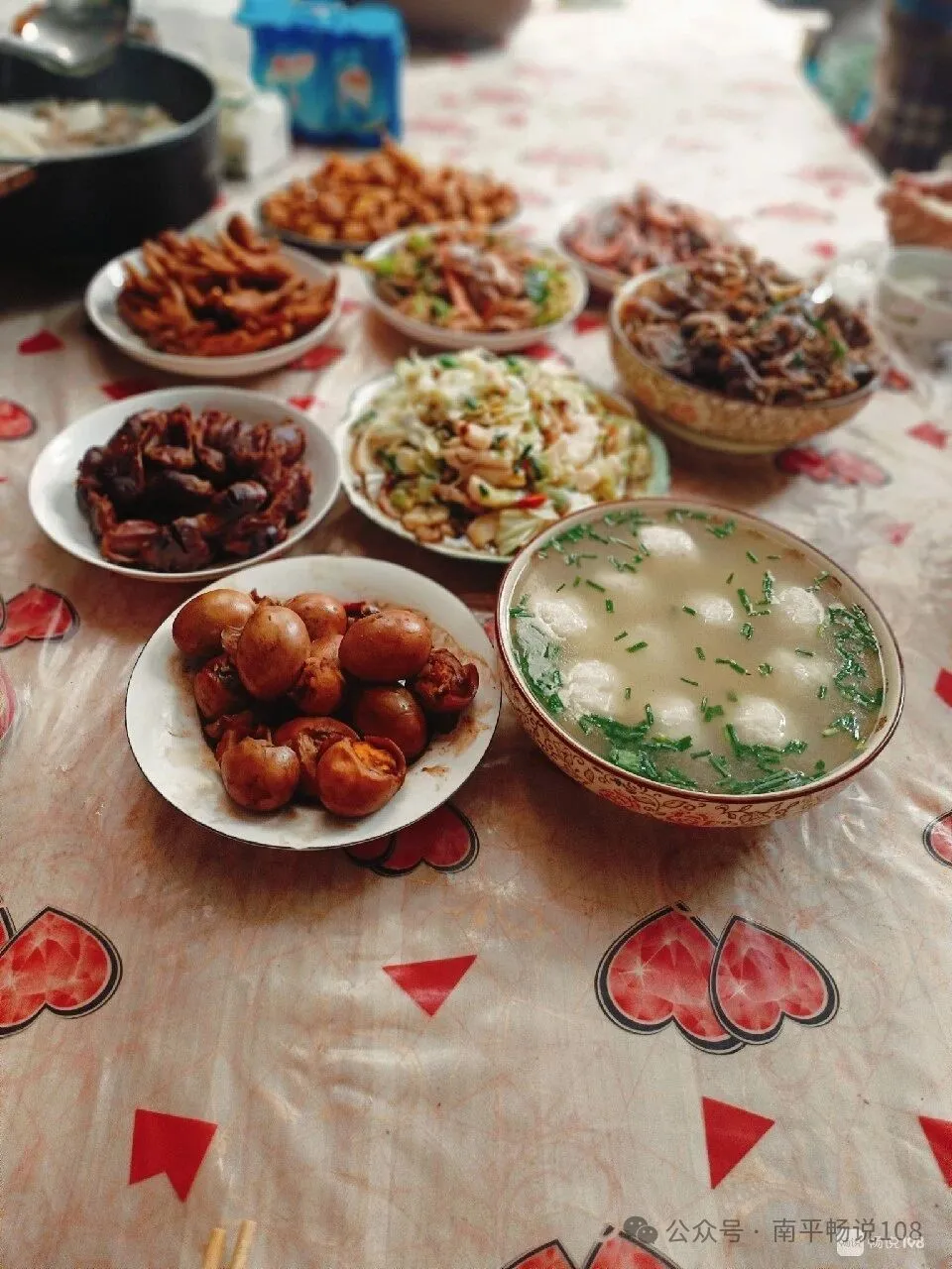 提前在老妈家吃团圆饭！一桌全是妈妈牌美味