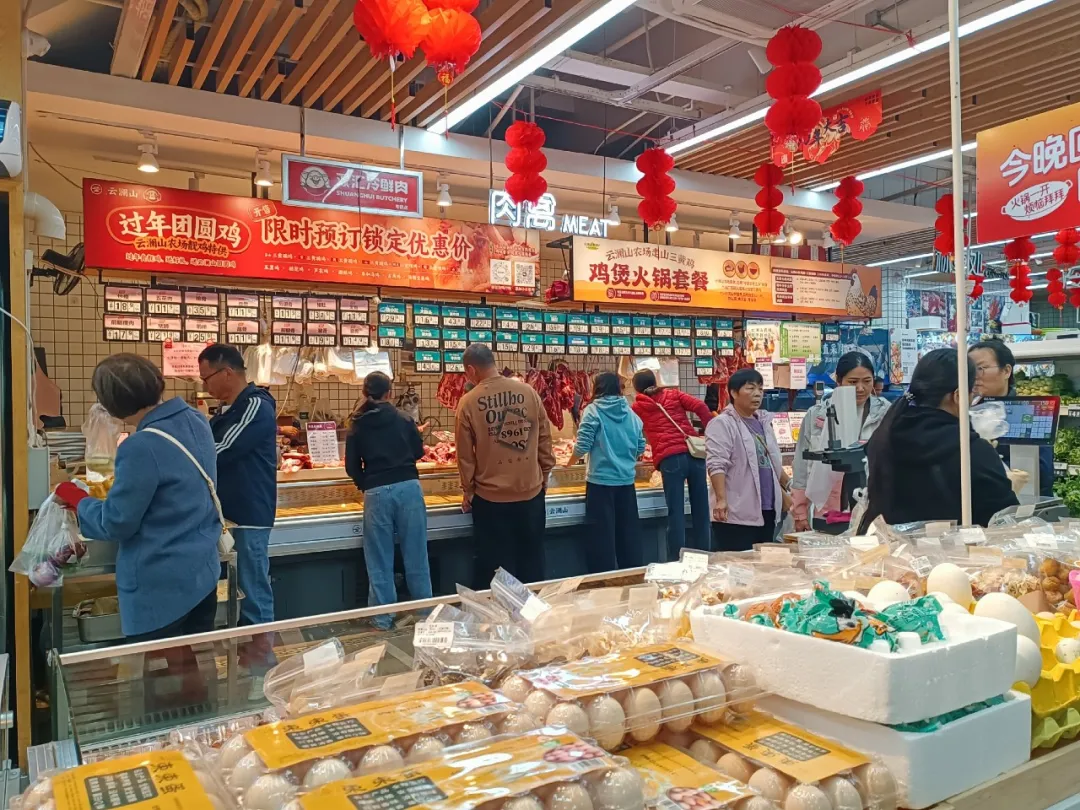 排长队、一位难求！信宜餐饮“爆单”