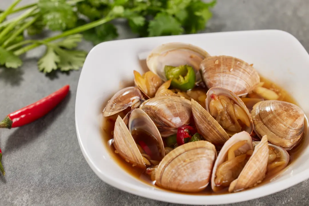 当餐美食鲜嫩回甘,蛤蜊的家常海味养生鲜