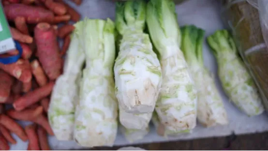 春菜抢“鲜”入市 市民尽享春日美味