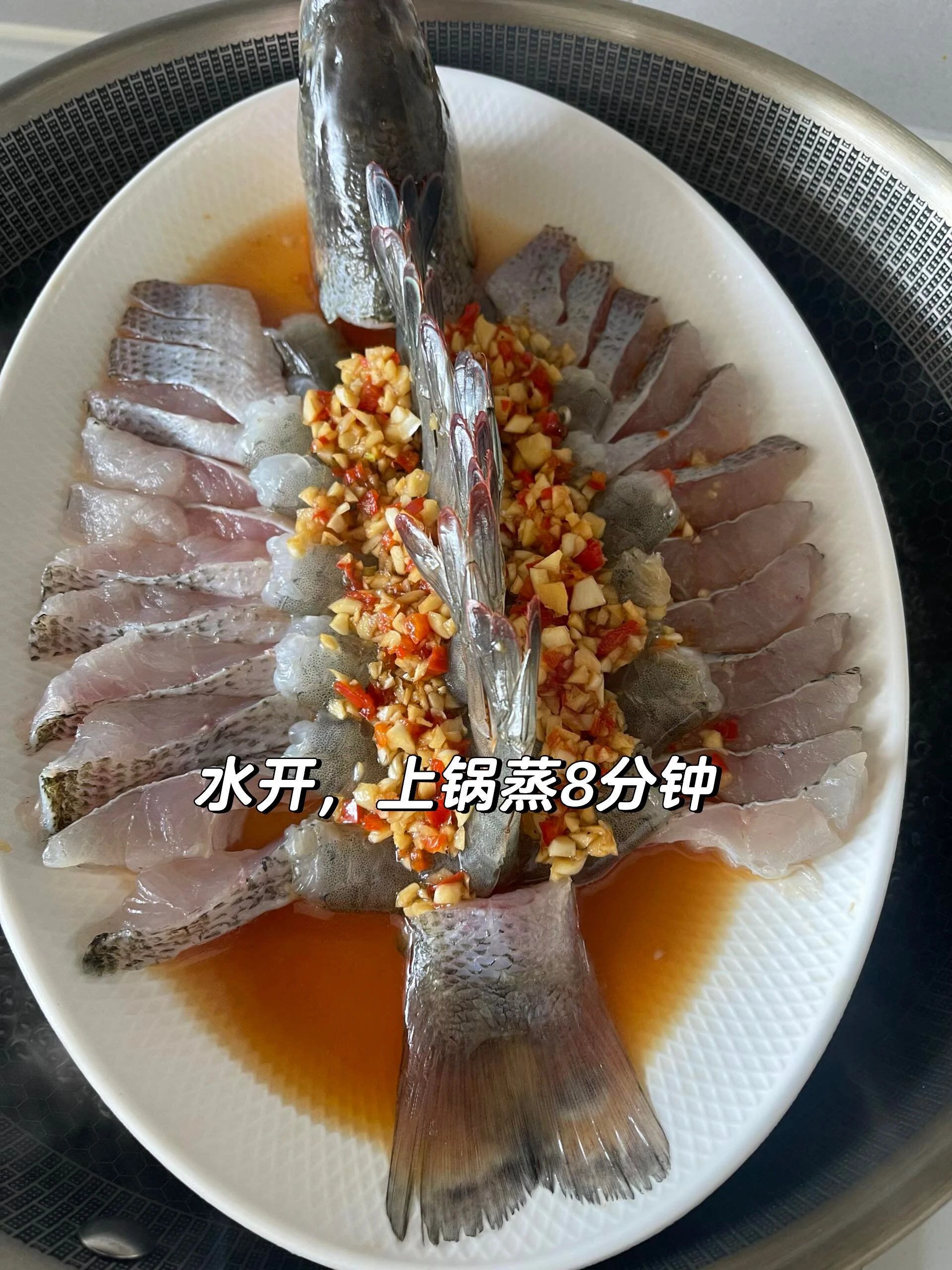 春节美食之鲈鱼蒸虾