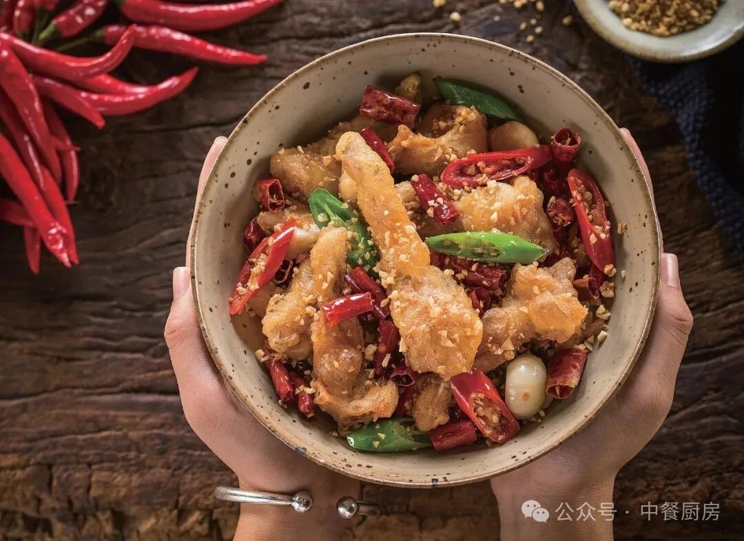 当餐酒楼热卖菜,选料严格把关