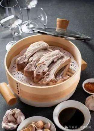 当餐酒楼精品菜,老少皆宜