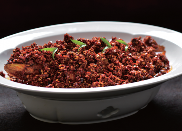 当餐酒楼融合菜，选料严格把关