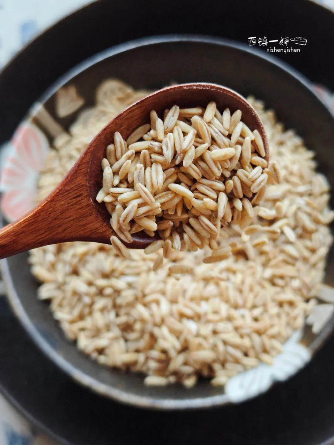 当餐优选食材裸燕麦胚芽米,边煮边发芽,有草原药粮之称!