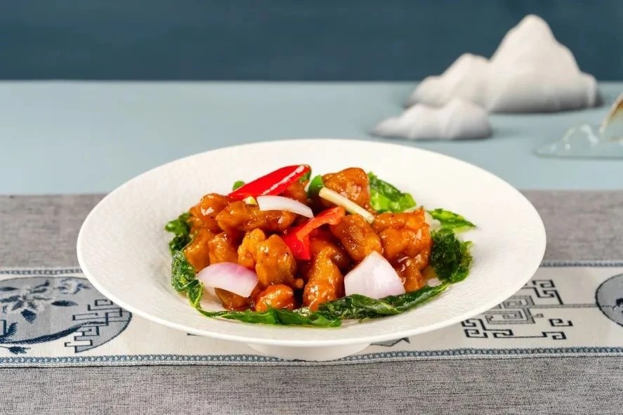 当餐酒楼热卖融合菜,选料严格把关