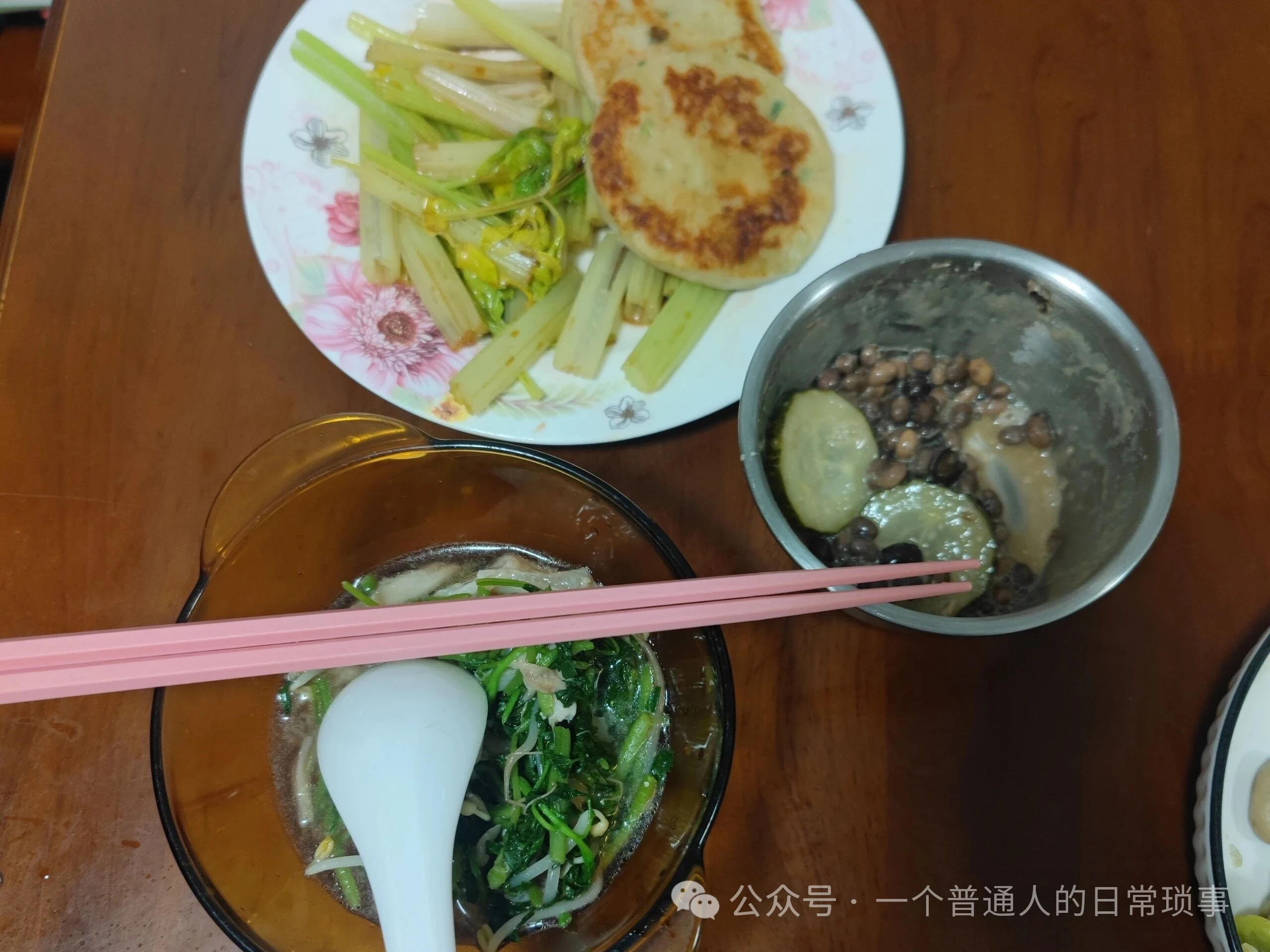 日常饮食尝新豆瓣菜和马家沟芹菜