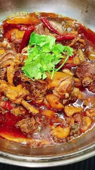 当餐商用四川啤酒鸭火锅底料核心配方与标准化加工流程全解析