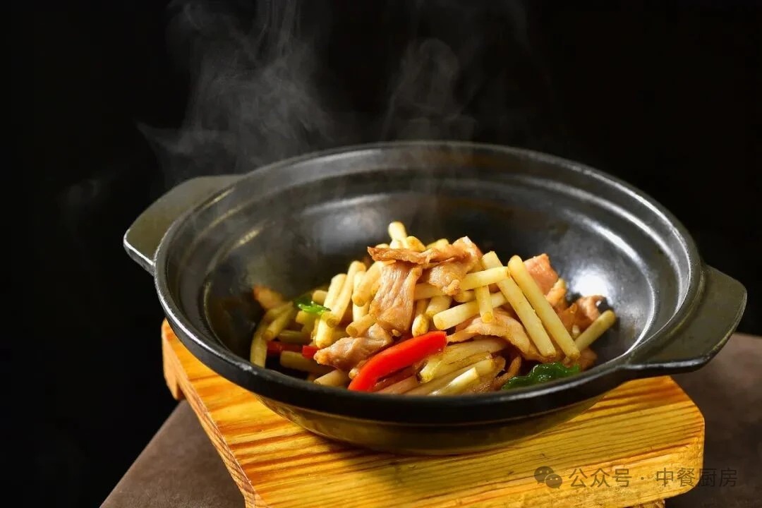 当餐酒楼热卖菜,精工细作