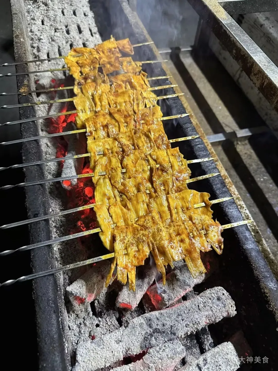 当餐揭秘烧烤店镇店烤牛板筋,商用配方精准到克