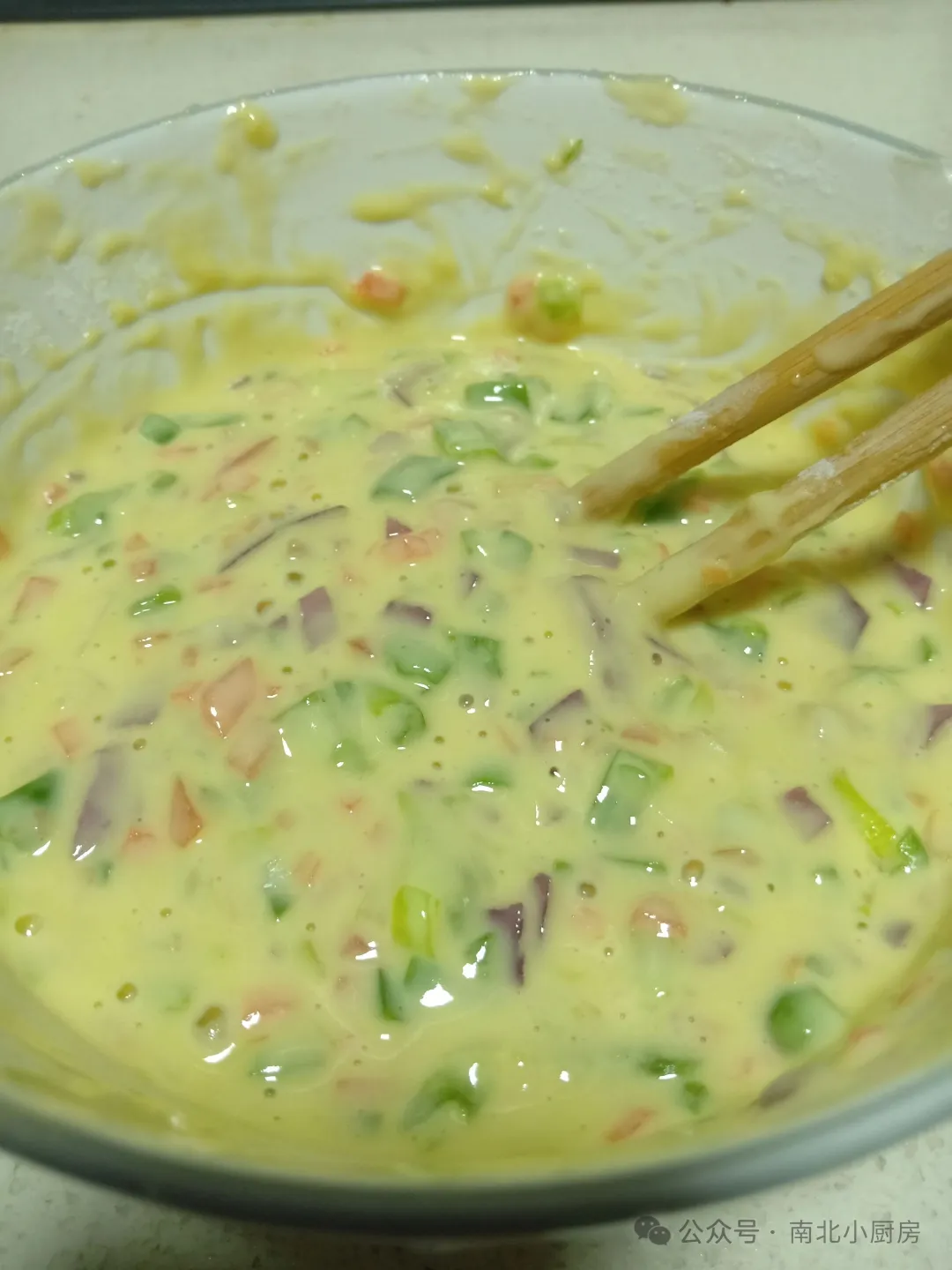 早餐饼这样做太香了!三种食材配一起,香到邻居来敲门